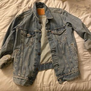 Levi’s Denim Jean Jacket (Men’s)